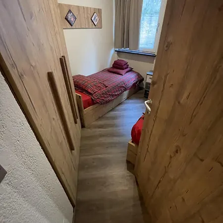 Paradise 아파트 *